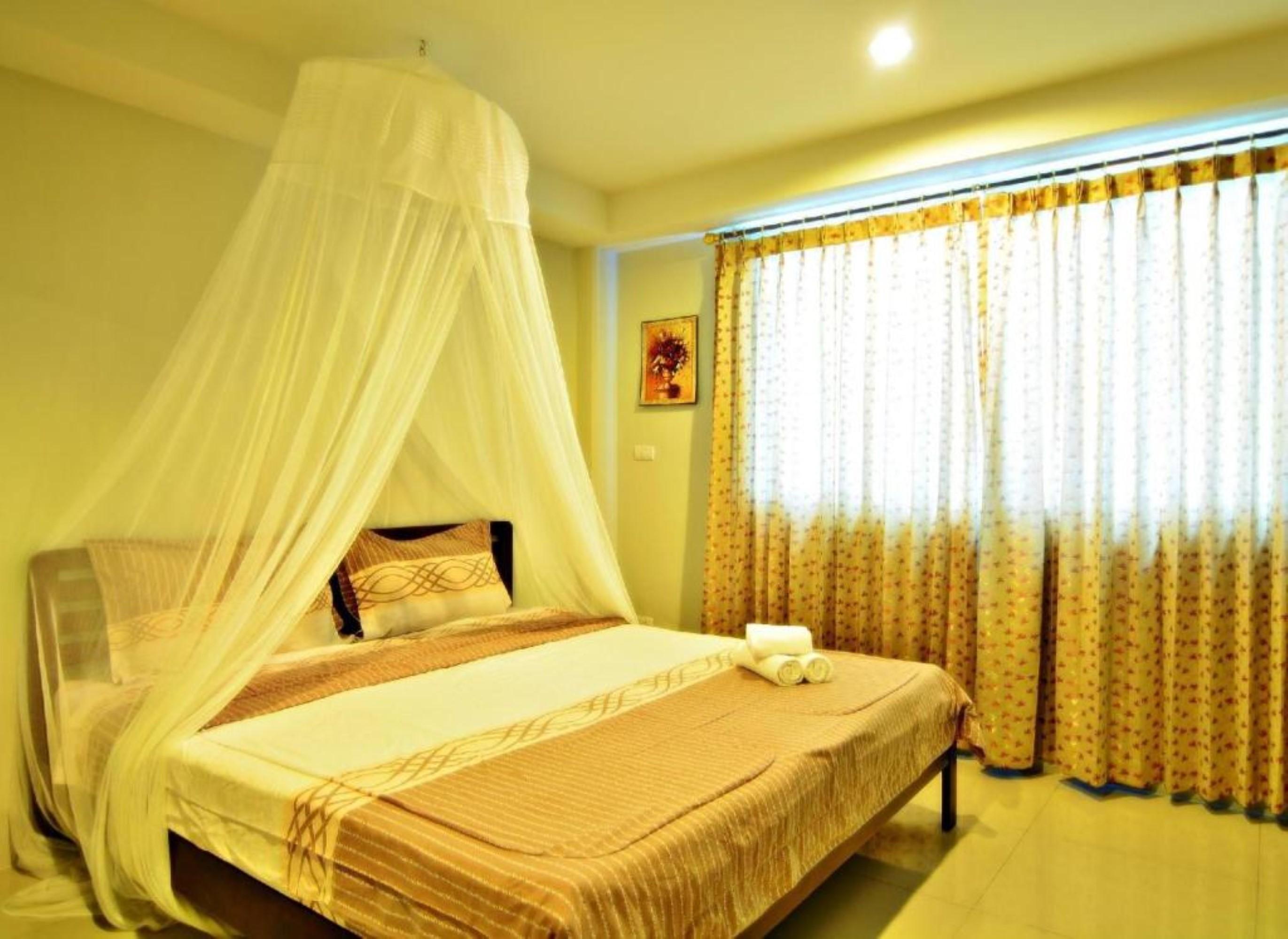 The Day Hotel Chonburi Exteriör bild