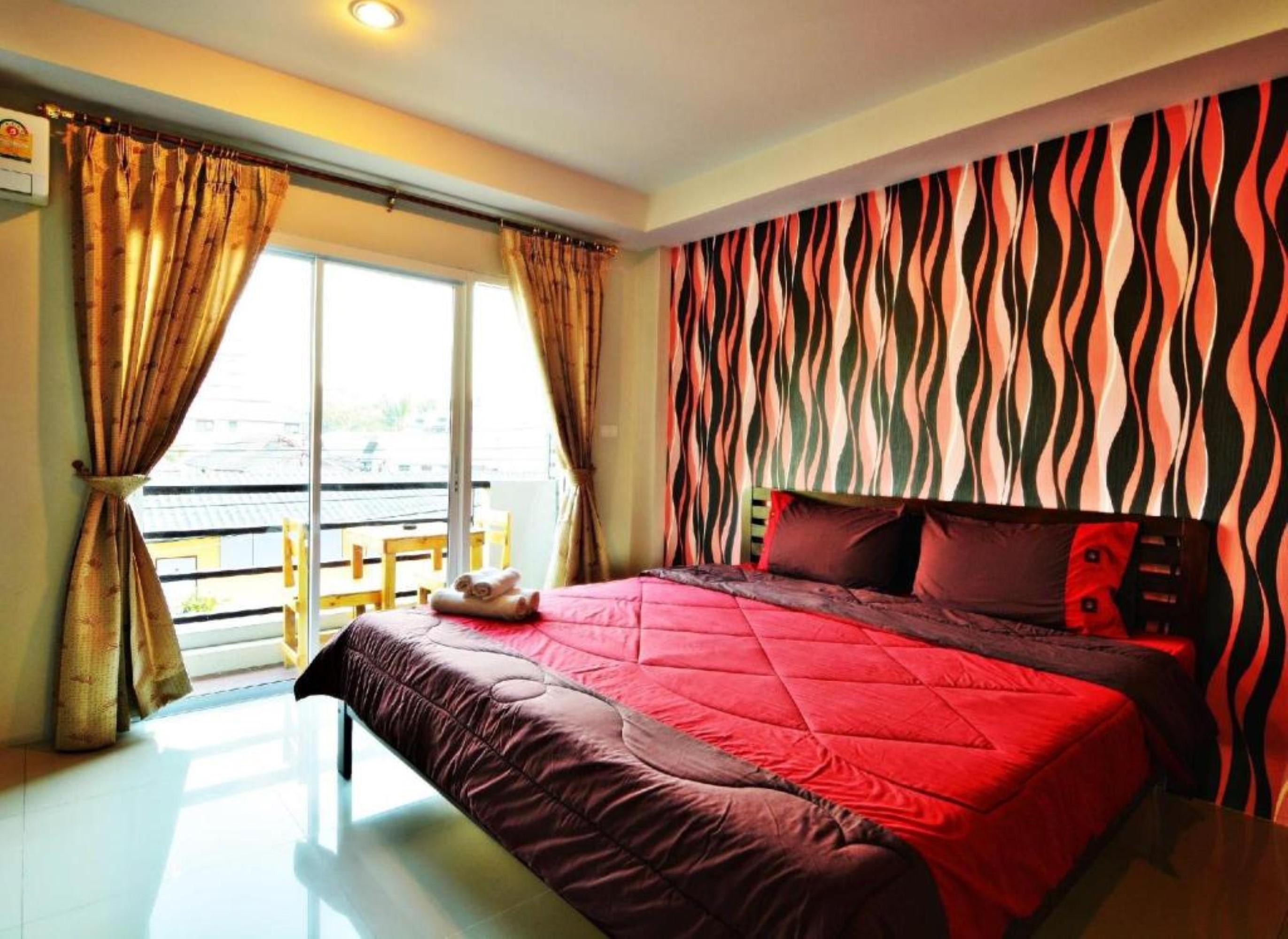The Day Hotel Chonburi Exteriör bild