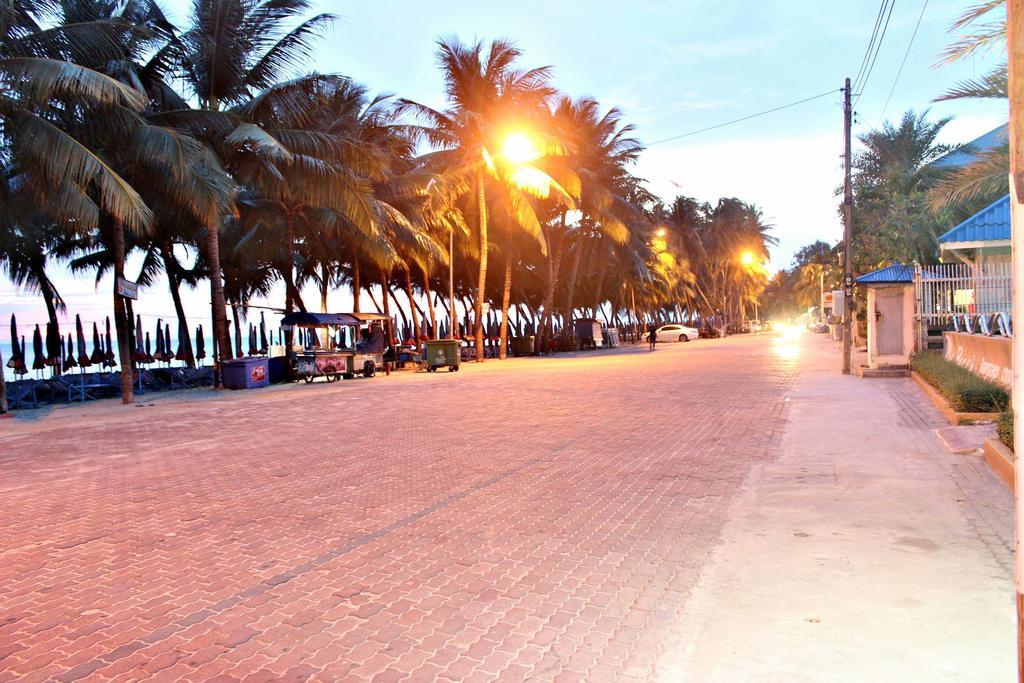 The Day Hotel Chonburi Rum bild