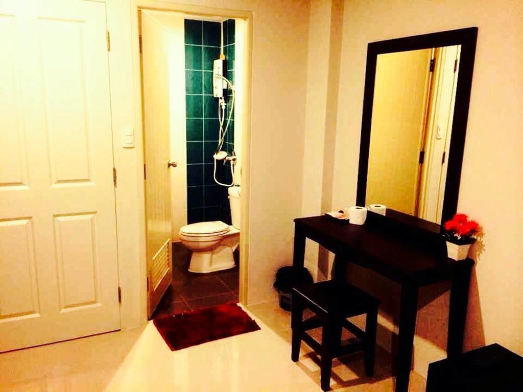 The Day Hotel Chonburi Rum bild