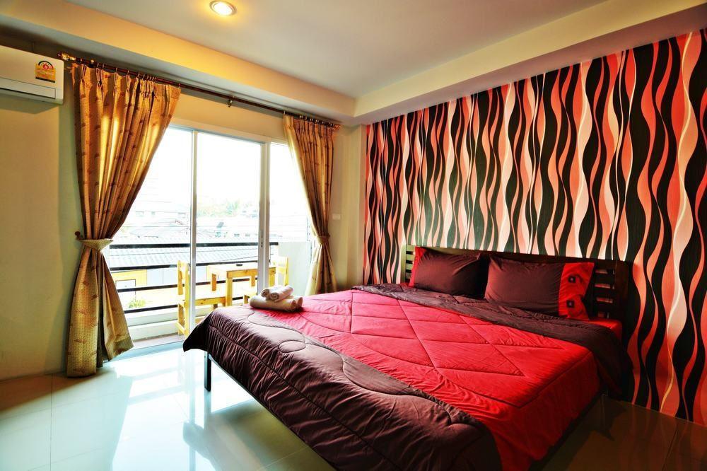 The Day Hotel Chonburi Exteriör bild