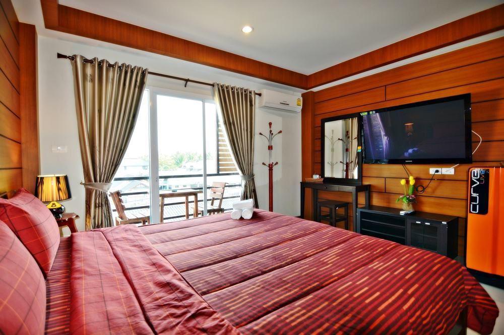 The Day Hotel Chonburi Exteriör bild