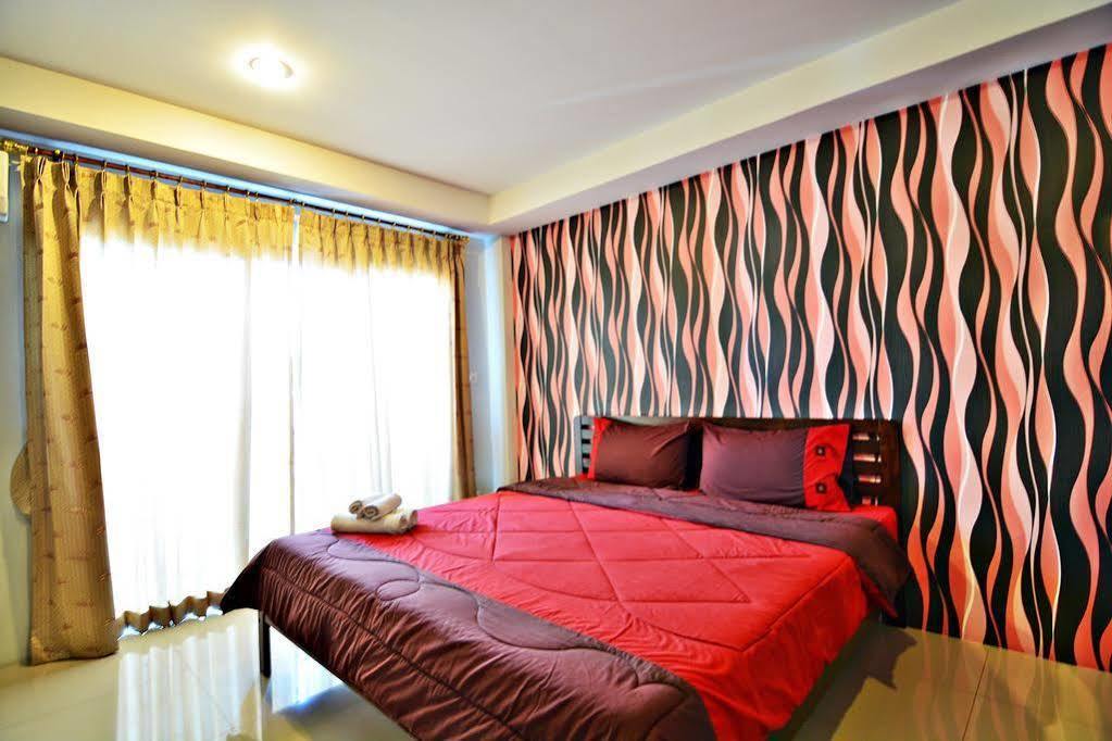 The Day Hotel Chonburi Exteriör bild